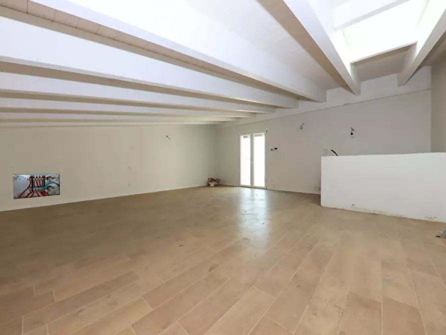 Immagine 16 di Appartamento in vendita  in Via Principale a Correzzana