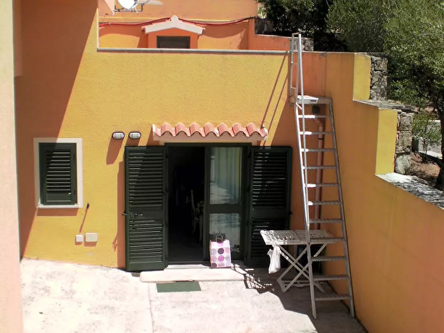 Immagine 5 di Appartamento in vendita  in via mannoni barrabisa a Palau