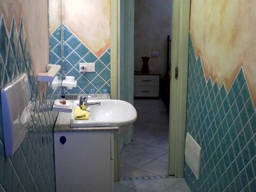 Immagine 12 di Appartamento in vendita  in via mannoni barrabisa a Palau