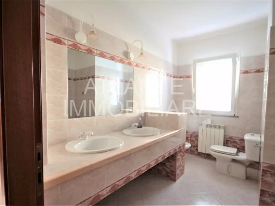 Immagine 12 di Casa bifamiliare in vendita  in Via Niccolo' Paganini a Misano Adriatico