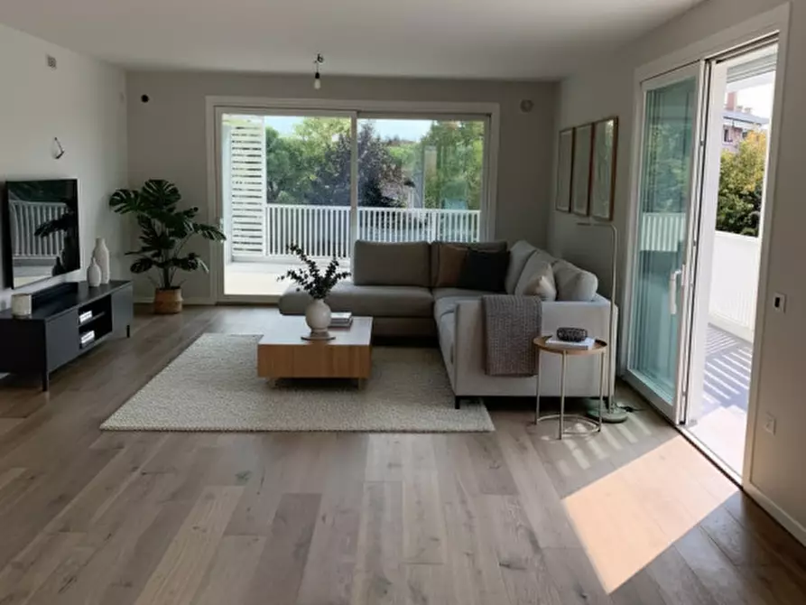 Immagine 14 di Attico in vendita  a Selvazzano Dentro