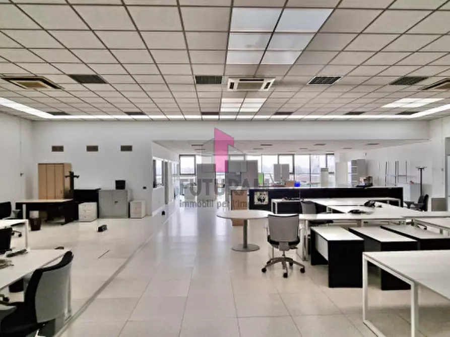 Immagine 11 di Ufficio in affitto  in roma a Altavilla Vicentina