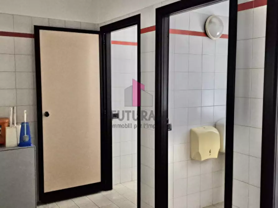 Immagine 12 di Ufficio in affitto  in roma a Altavilla Vicentina