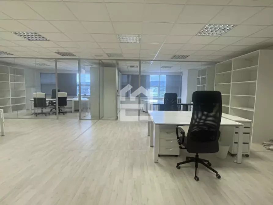 Immagine 10 di Attività commerciale in affitto  in Via Nazionale a Manerba Del Garda