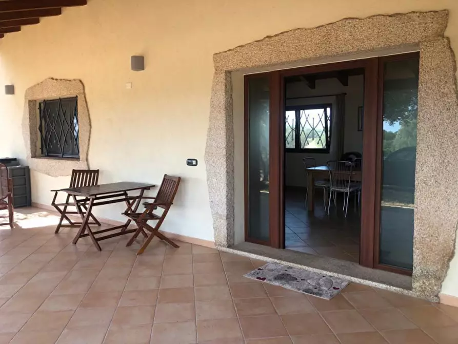 Immagine 9 di Villa in vendita  a Olbia