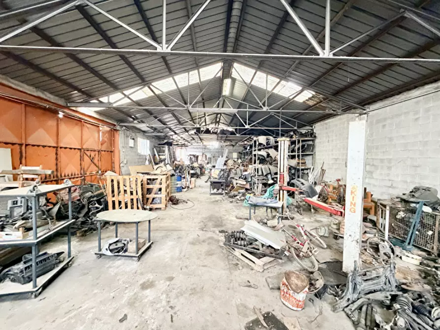 Immagine 2 di Capannone industriale in vendita  in Strada del Villaretto 159 a Torino