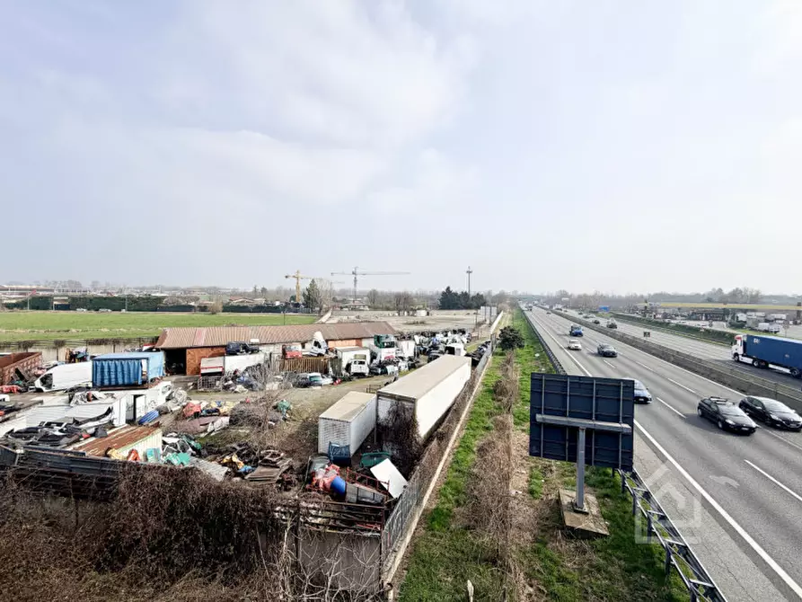 Immagine 4 di Capannone industriale in vendita  in Strada del Villaretto 159 a Torino