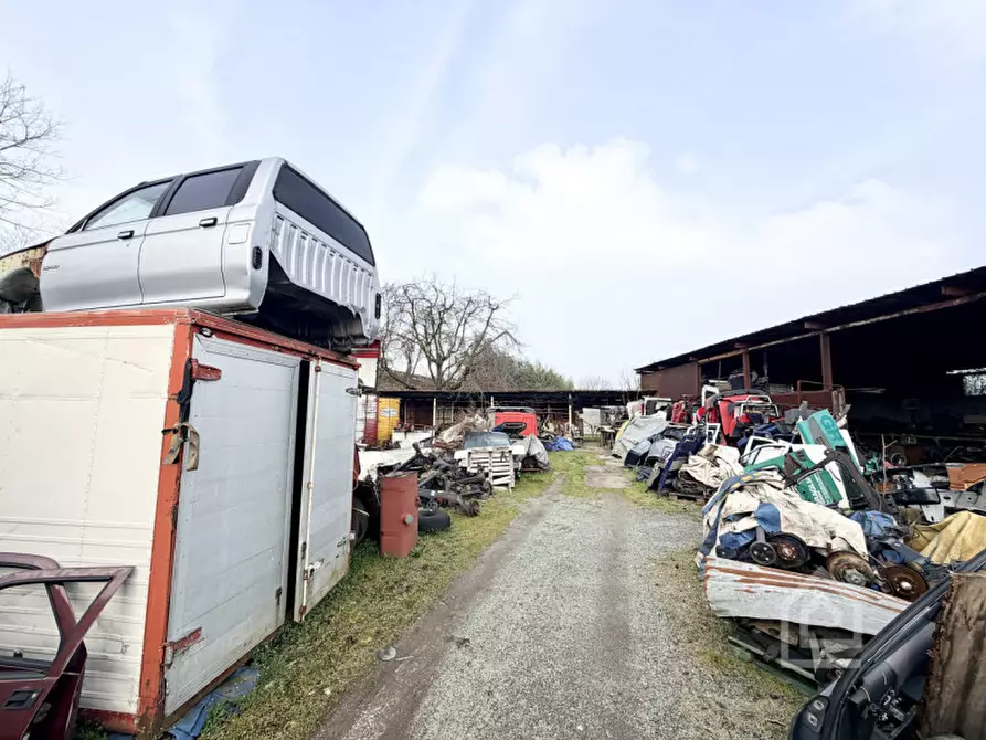 Immagine 10 di Capannone industriale in vendita  in Strada del Villaretto 159 a Torino