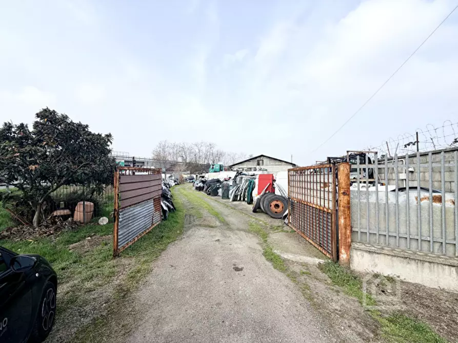 Immagine 19 di Capannone industriale in vendita  in Strada del Villaretto 159 a Torino
