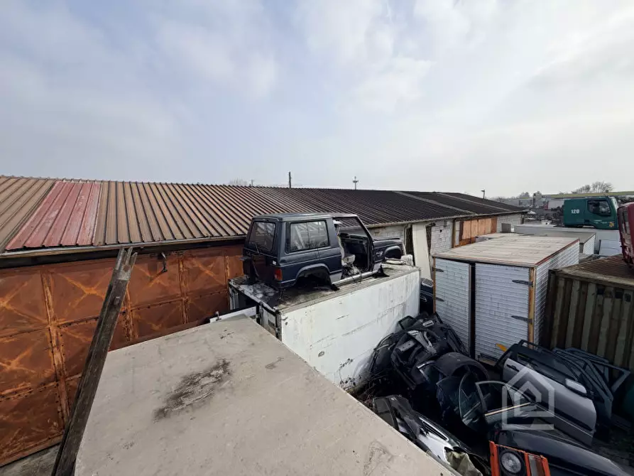 Immagine 31 di Capannone industriale in vendita  in Strada del Villaretto 159 a Torino