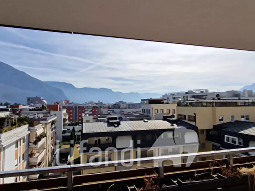 Immagine 10 di Attico in vendita  in Grazia Deledda a Bolzano