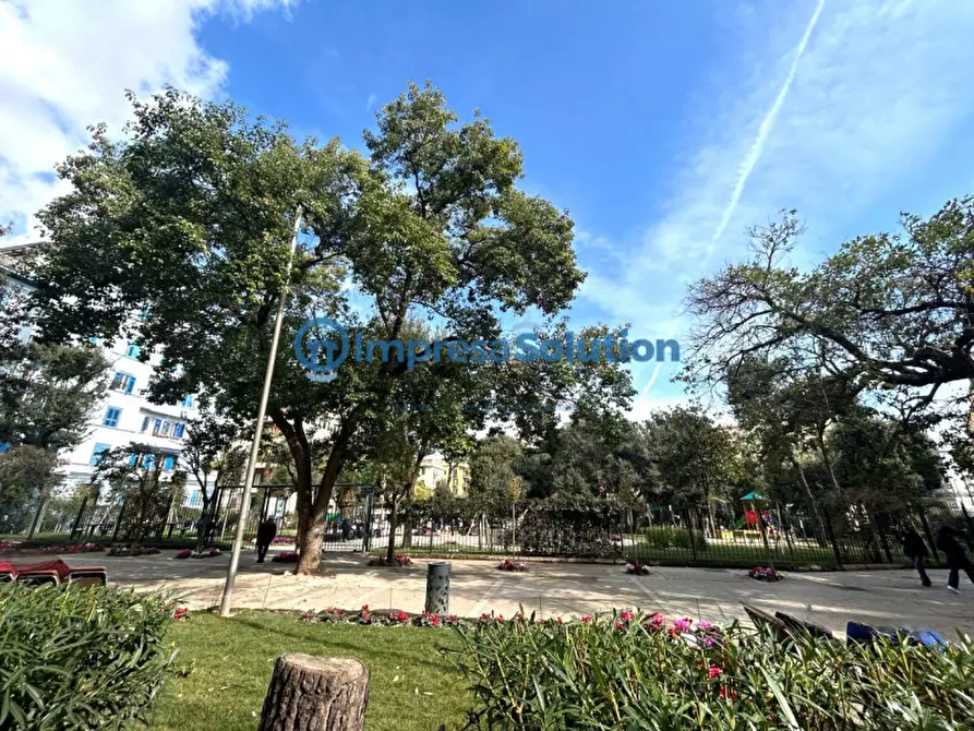 Immagine 1 di Negozio in affitto  in Via Giambattista Ruoppolo a Napoli