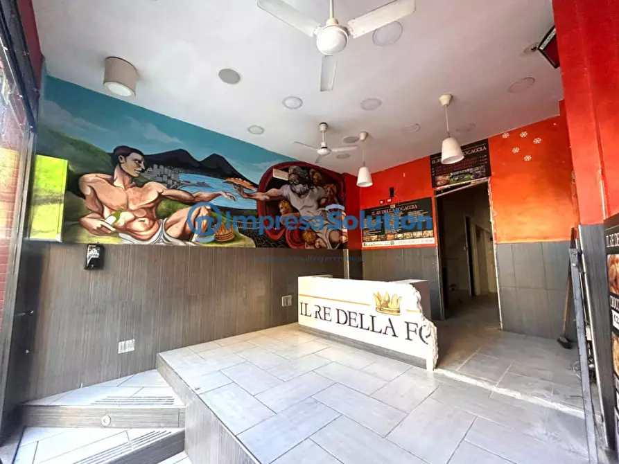 Immagine 5 di Negozio in affitto  in Via Giambattista Ruoppolo a Napoli