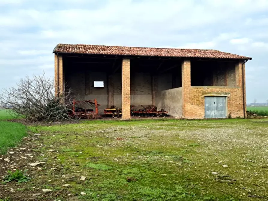 Immagine 14 di Rustico / casale in vendita  a Cortemaggiore