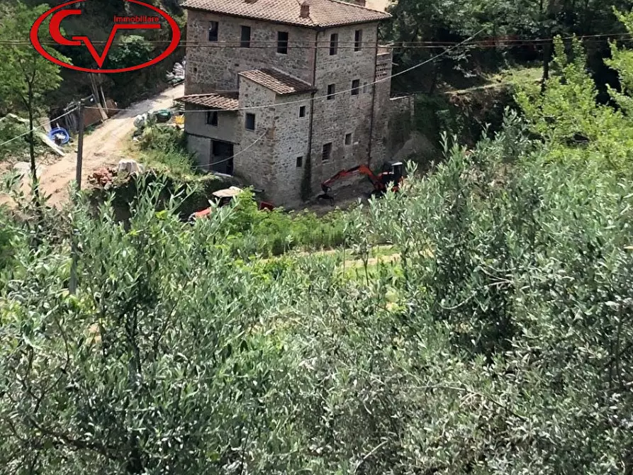 Immagine 1 di Rustico / casale in vendita  in montevarchi periferia a Montevarchi