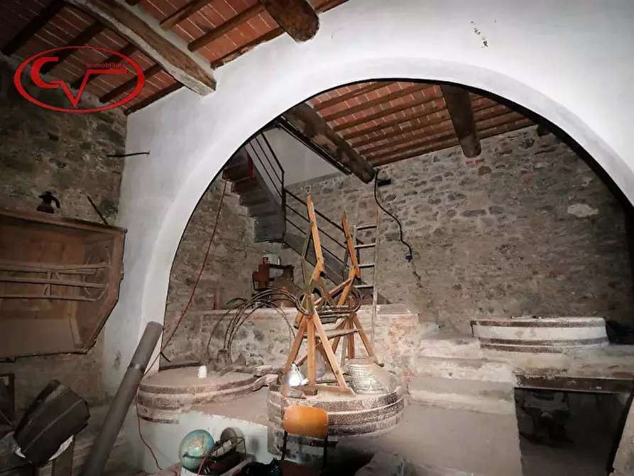 Immagine 26 di Rustico / casale in vendita  in 5 km da Montevarchi a Montevarchi