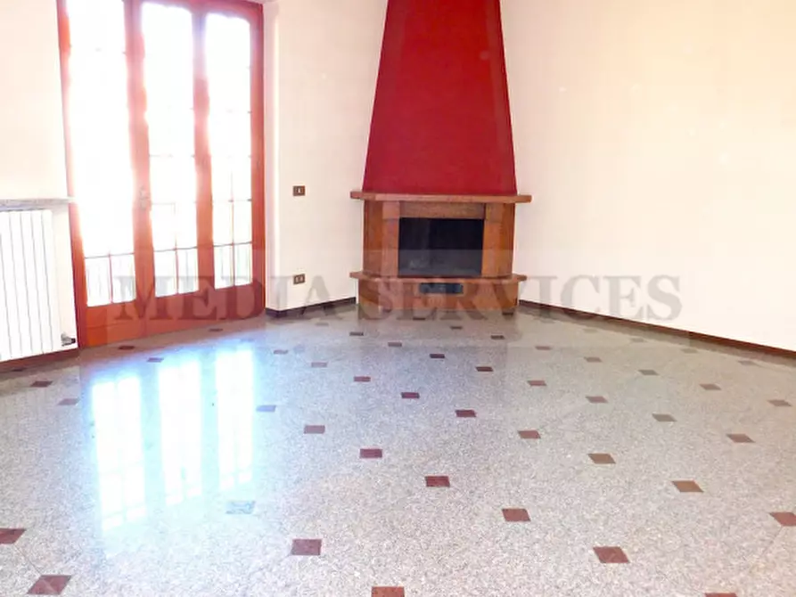 Immagine 21 di Villa in vendita  in via Alessandro Volta n° 22 a Sannazzaro De' Burgondi