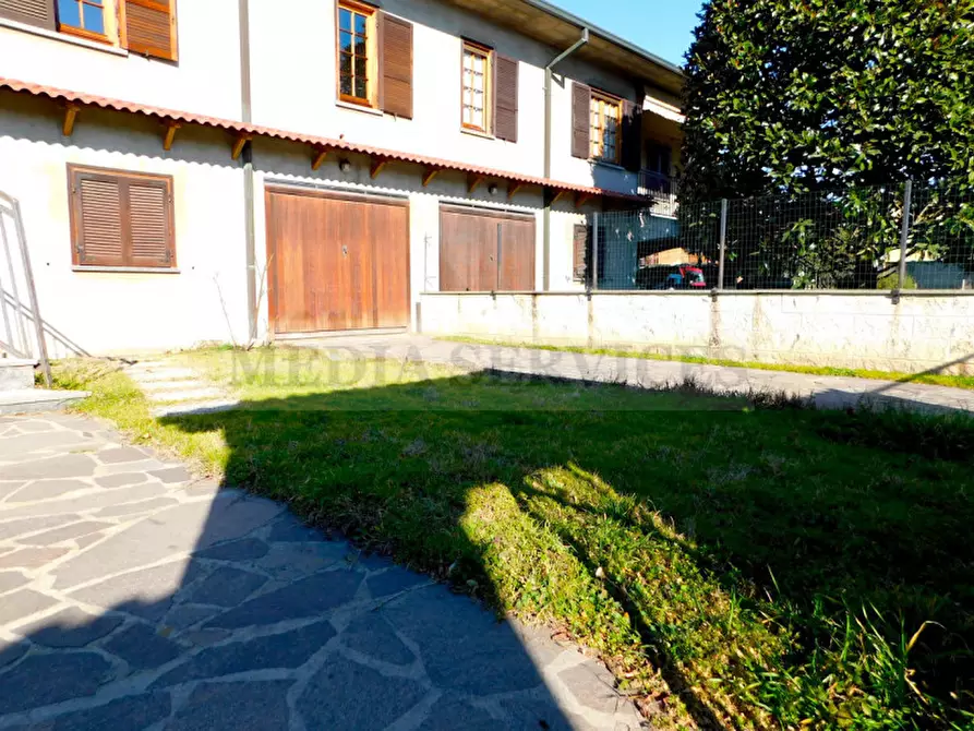 Immagine 34 di Villa in vendita  in via Alessandro Volta n° 22 a Sannazzaro De' Burgondi