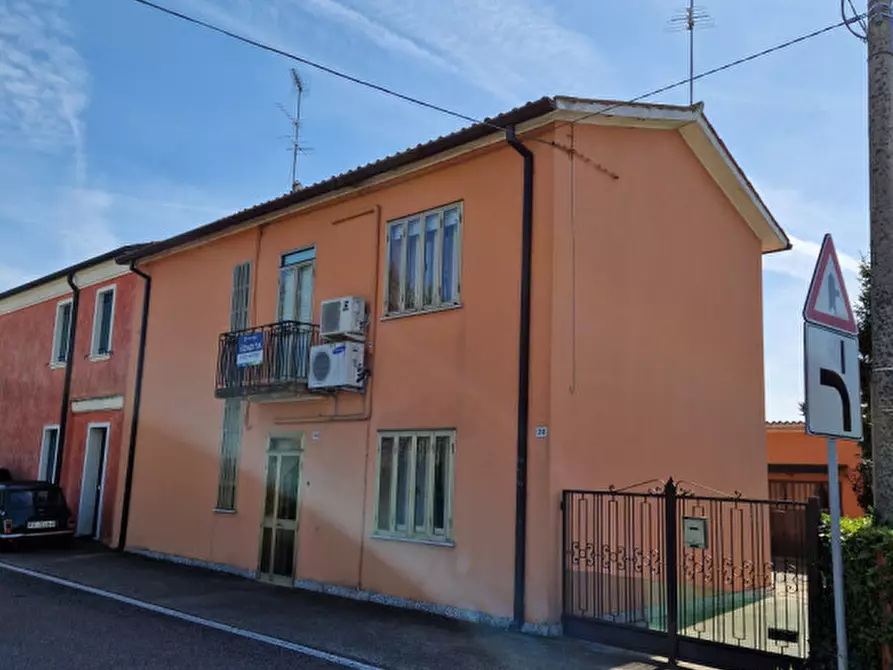 Immagine 1 di Villetta a schiera in vendita  in Via Garibaldi 213 a Villadose