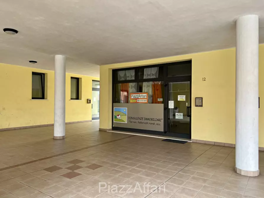 Immagine 2 di Ufficio in vendita  in Correzzola - Villa del Bosco a Correzzola