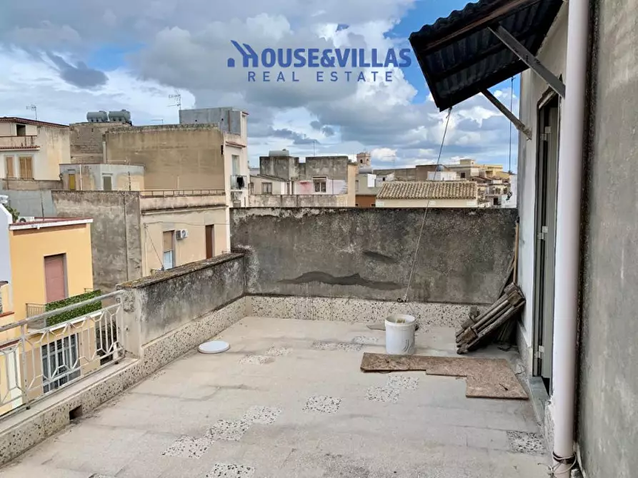 Immagine 1 di Casa indipendente in vendita  in via procida a Avola