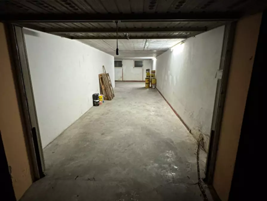 Immagine 2 di Magazzino in affitto  in Via Palladio a Abano Terme