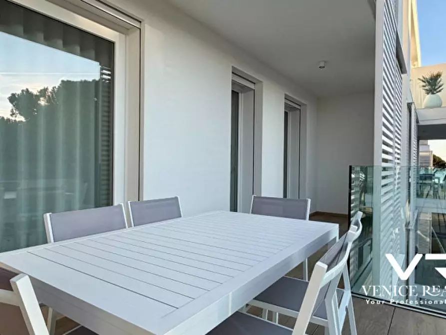Immagine 5 di Appartamento in vendita  in viale oriente a Jesolo