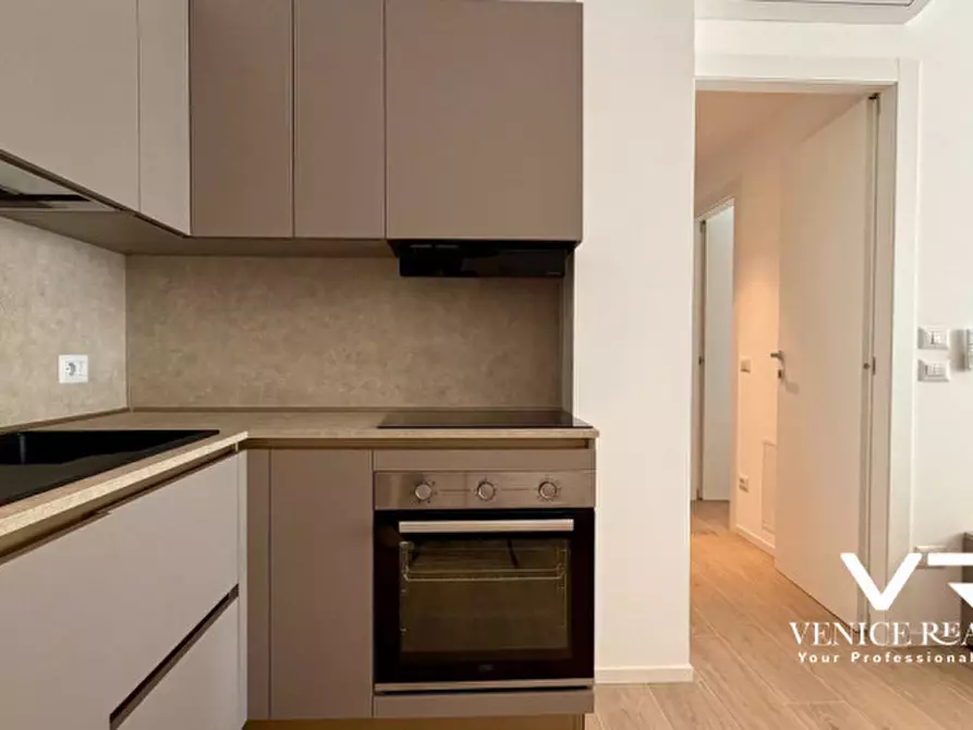 Immagine 10 di Appartamento in vendita  in viale oriente a Jesolo