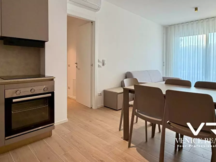 Immagine 12 di Appartamento in vendita  in viale oriente a Jesolo