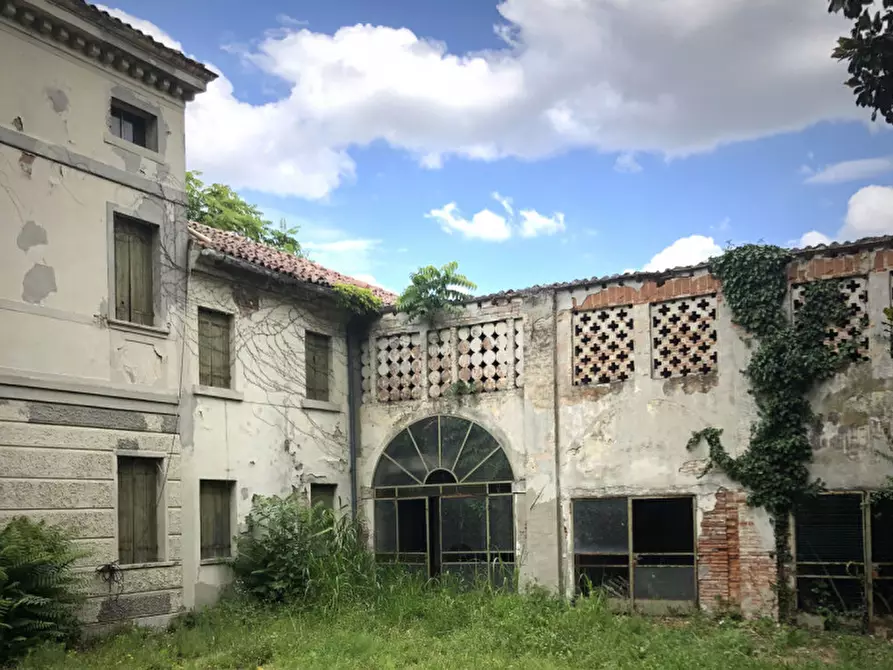 Immagine 3 di Rustico / casale in vendita  in via Giotto a Rovigo