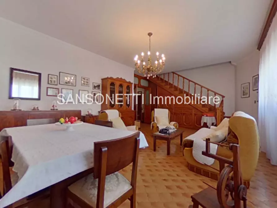 Immagine 13 di Palazzo in vendita  in Leopardi a Fasano