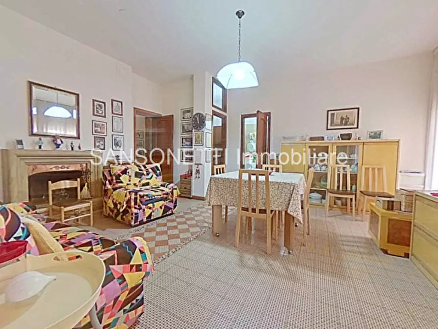 Immagine 14 di Palazzo in vendita  in Leopardi a Fasano