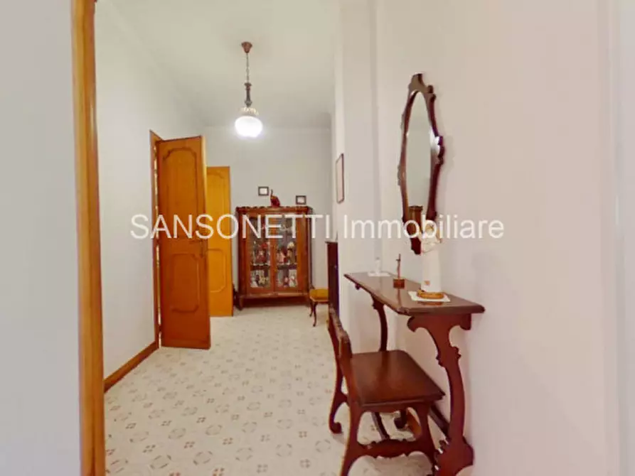 Immagine 23 di Palazzo in vendita  in Leopardi a Fasano