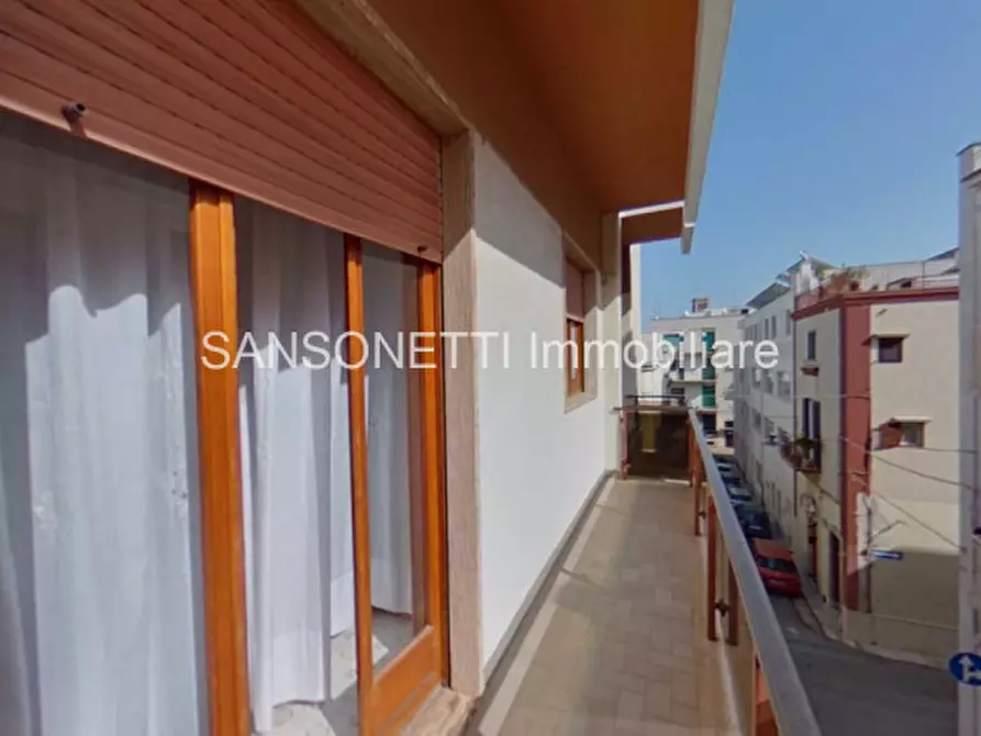 Immagine 28 di Palazzo in vendita  in Leopardi a Fasano