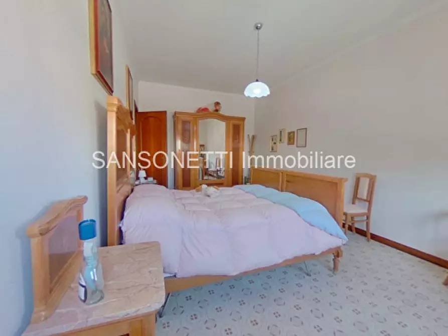 Immagine 30 di Palazzo in vendita  in Leopardi a Fasano