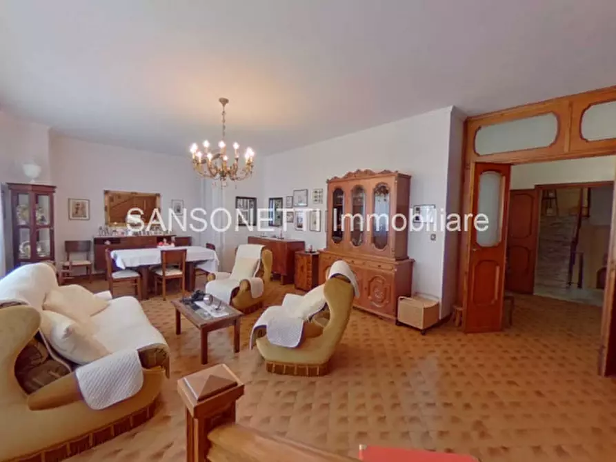 Immagine 41 di Palazzo in vendita  in Leopardi a Fasano