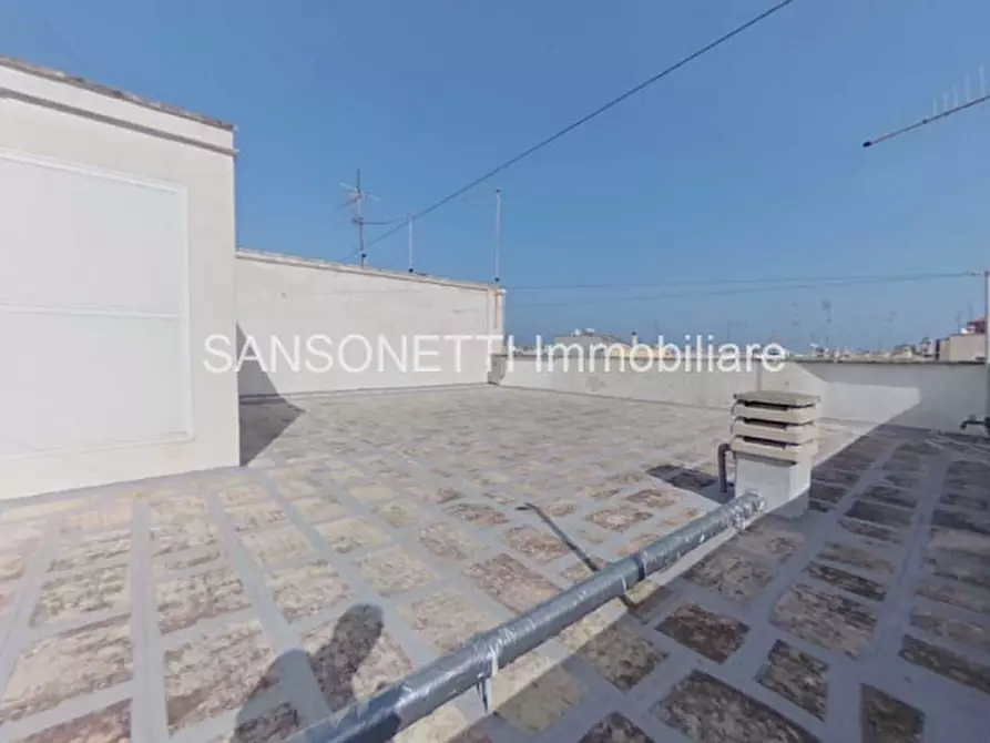 Immagine 42 di Palazzo in vendita  in Leopardi a Fasano