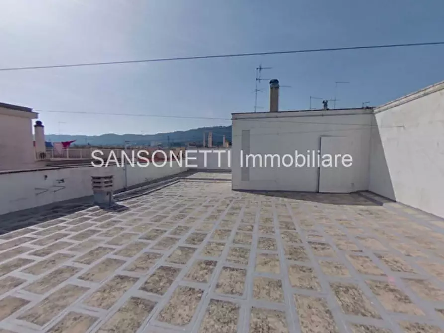 Immagine 43 di Palazzo in vendita  in Leopardi a Fasano