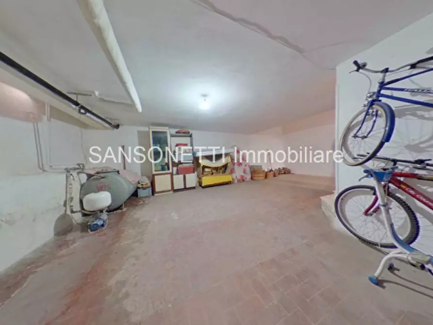 Immagine 47 di Palazzo in vendita  in Leopardi a Fasano