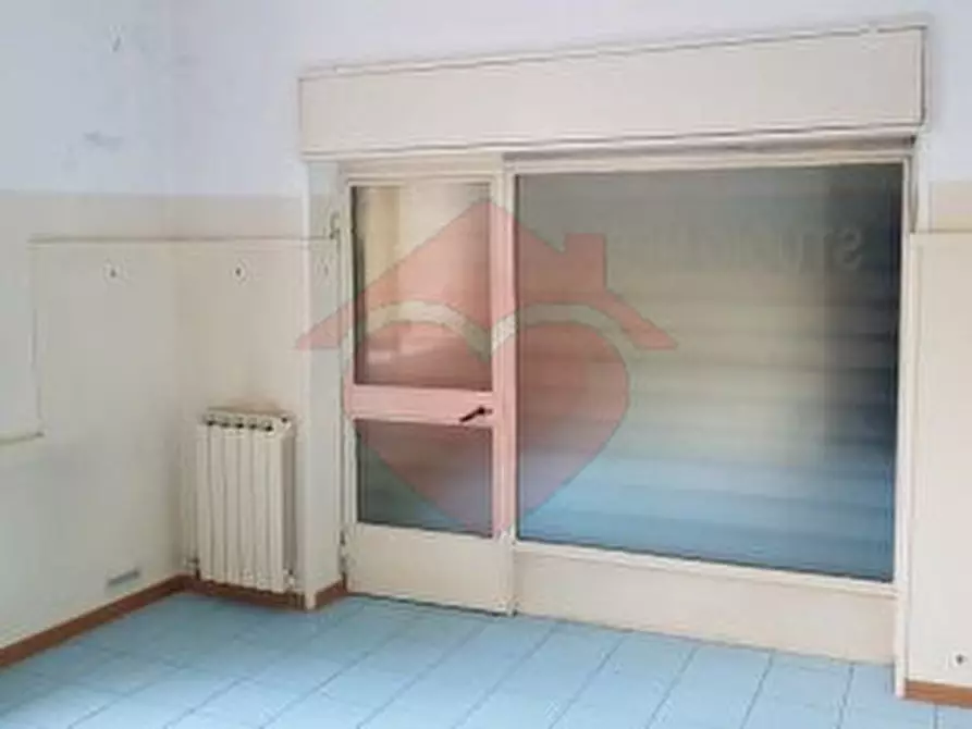 Immagine 1 di Negozio in affitto  in via xxv aprile 49 a Cassina De' Pecchi