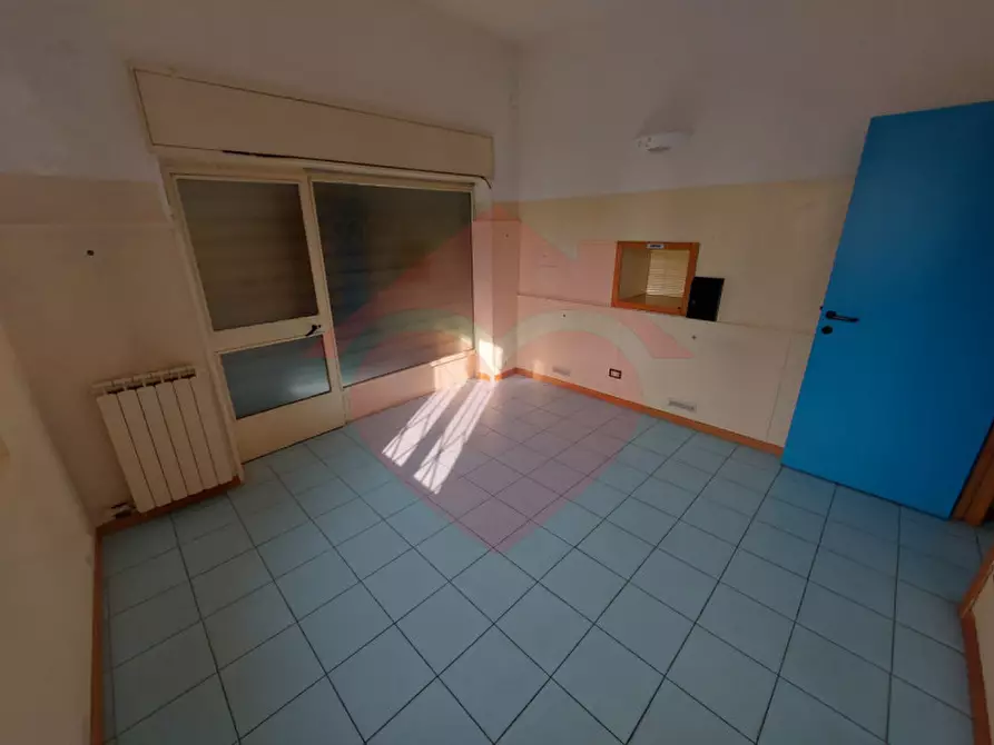 Immagine 2 di Negozio in affitto  in via xxv aprile 49 a Cassina De' Pecchi