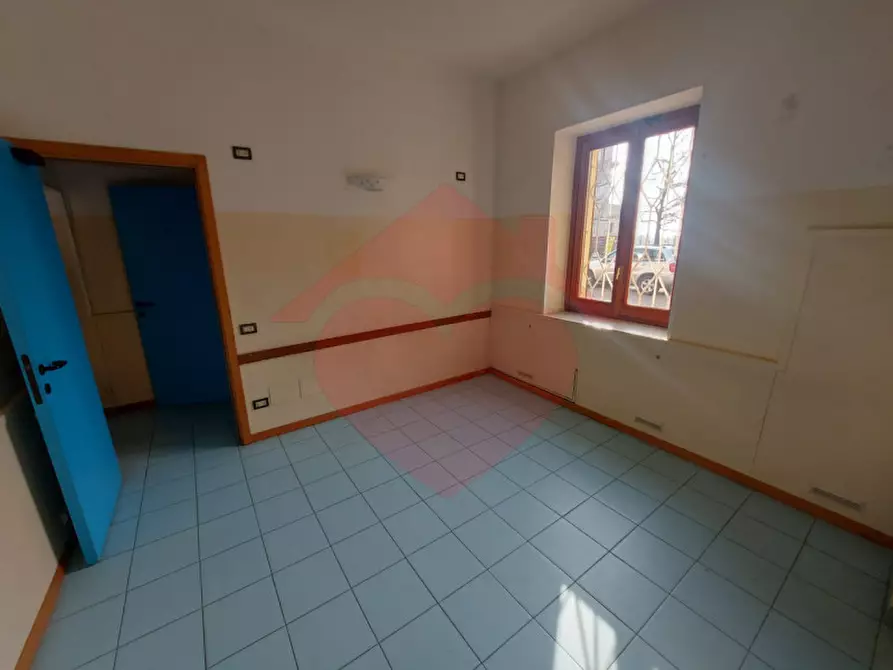 Immagine 3 di Negozio in affitto  in via xxv aprile 49 a Cassina De' Pecchi
