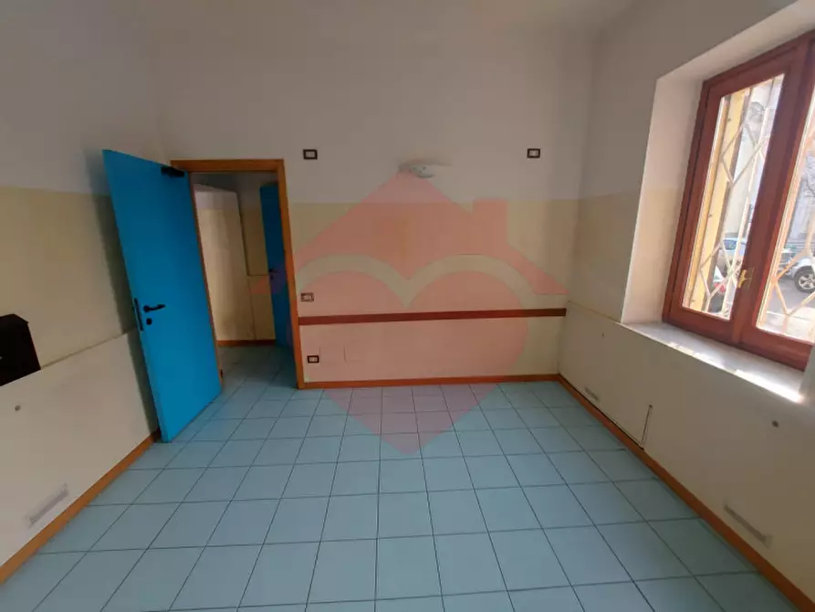 Immagine 4 di Negozio in affitto  in via xxv aprile 49 a Cassina De' Pecchi