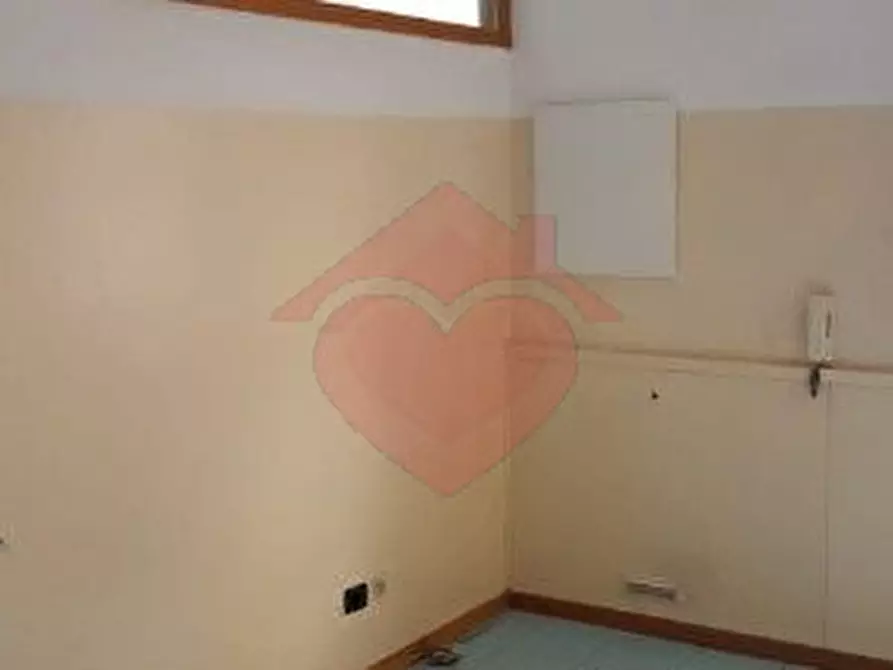 Immagine 16 di Negozio in affitto  in via xxv aprile 49 a Cassina De' Pecchi