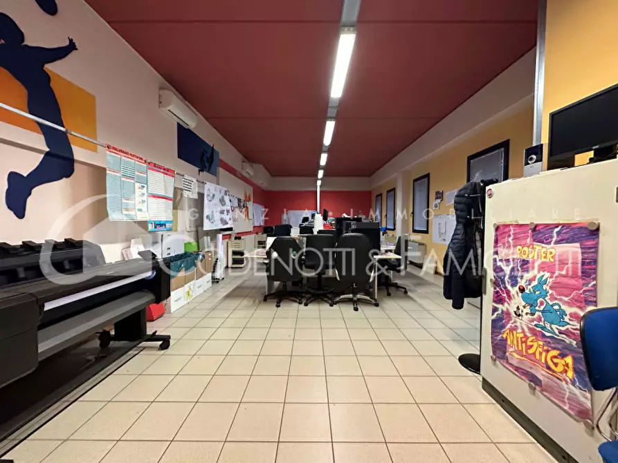 Immagine 9 di Laboratorio in vendita  in via boccaccio 49 a Mazzano