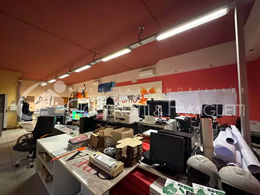 Immagine 11 di Laboratorio in vendita  in via boccaccio 49 a Mazzano