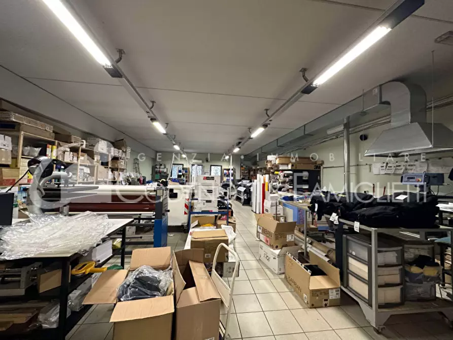 Immagine 17 di Laboratorio in vendita  in via boccaccio 49 a Mazzano