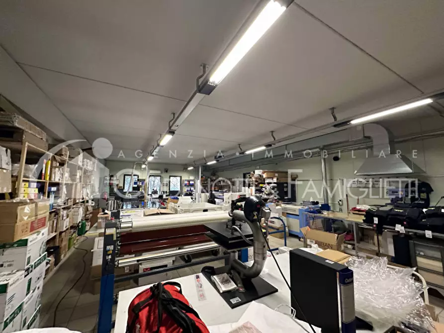 Immagine 18 di Laboratorio in vendita  in via boccaccio 49 a Mazzano