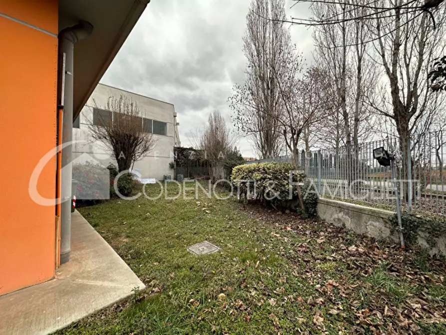 Immagine 32 di Laboratorio in vendita  in via boccaccio 49 a Mazzano