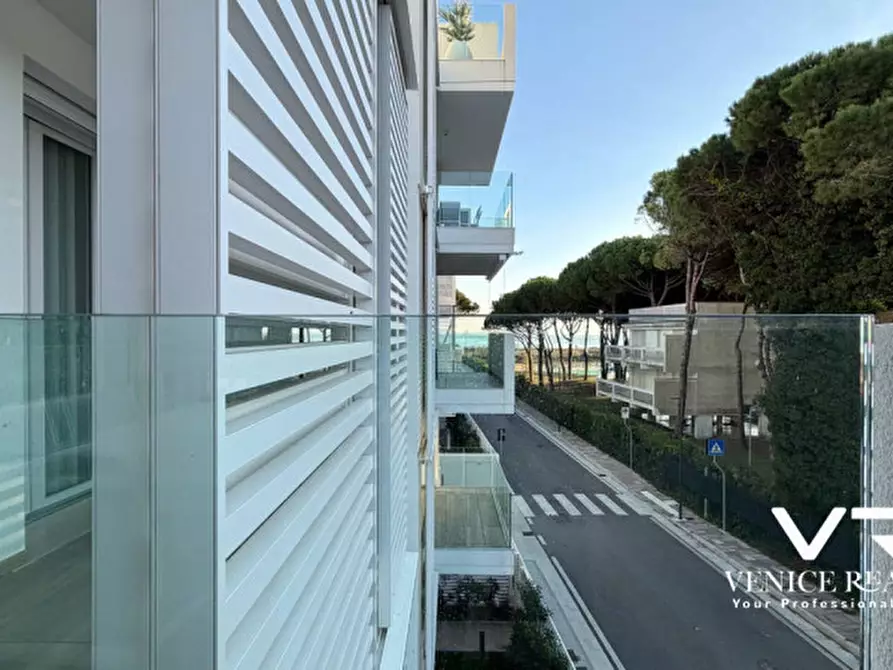 Immagine 9 di Appartamento in vendita  in viale oriente a Jesolo